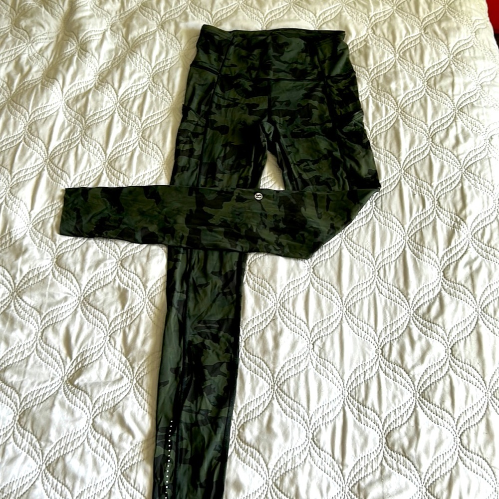 Lululemon Fast & Free size 4, 28” leggings